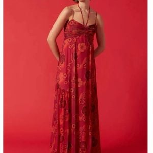 vestido tule dress to m estampa floral vermelho e laranja 136002349?action_source=31319&ref=home_home&rsp=1&rspix=1