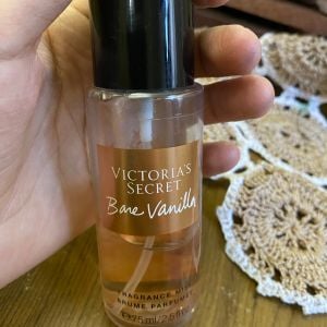 body splash victoria secrets bare vanilla 130945151?action_source=66827&ref=home_home&rsp=1&rspix=1