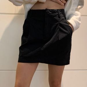 saia alfaiataria preta 105966986?action_source=68872&ref=home_home&rsp=1&rspix=1