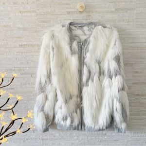 casaco pelucia zara 144405985?action_source=31319&ref=home_home&rsp=1&rspix=1