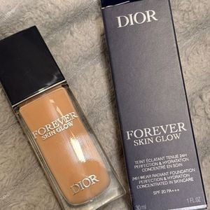 base dior forever skin glow 4n 151242880?action_source=72767&ref=home_home&rsp=1&rspix=1