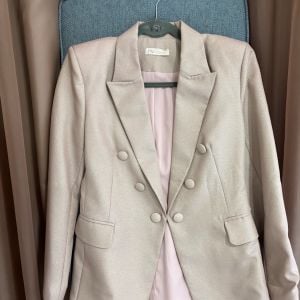 blazer bynb 129097553?action_source=63594&ref=home_home&rsp=1&rspix=1