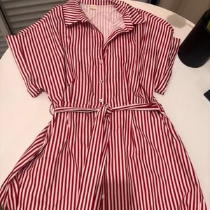 vestido chemise plano com listras e botoes marfinno g 136219070?action_source=31319&ref=home_home&rsp=1&rspix=1