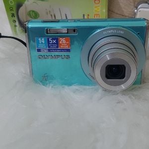 2 cameras digital olympus 124302375?action_source=31319&ref=home_home&rsp=1&rspix=1