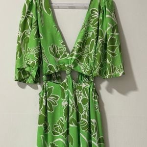 vestido farm natureza linda verde m 147231373?action_source=74549&ref=home_home&rsp=1&rspix=1