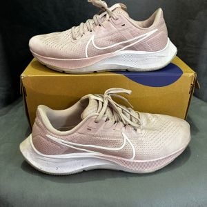 tenis nike pegasus 38 rosa claro 37 148375216?action_source=31946&ref=home_home&rsp=1&rspix=1