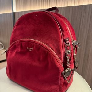 bolsa guess 112558141?action_source=70655&ref=home_home&rsp=1&rspix=1