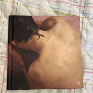 album harry styles deluxe 132850759?action_source=73790&ref=home_home&rsp=1&rspix=1