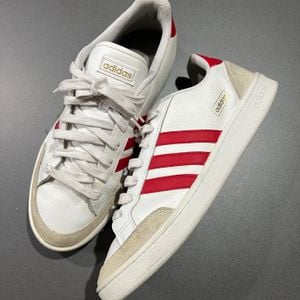 tenis adidas branco e vermelho 44 145986717?action_source=72470&ref=home_home&rsp=1&rspix=1
