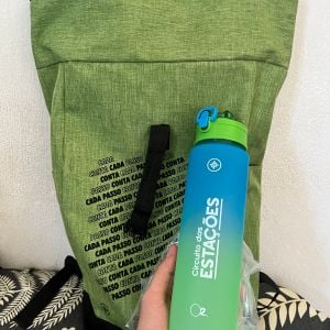 mochila verde com garrafa circuito das estacoes 134334552?action_source=67388&ref=home_home&rsp=1&rspix=1