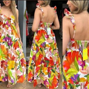 vestido floral da farm tecido em algodao muito confortavel para o verao tam g 133251752?action_source=66827&ref=home_home&rsp=1&rspix=1