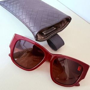 oculos de sol bottega veneta bordeaux red 143378487?action_source=72470&ref=home_home&rsp=1&rspix=1