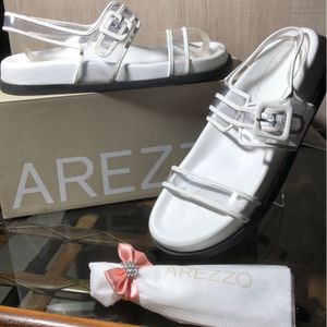 sandalia arezzo transparente 132221074?action_source=64649&ref=home_home&rsp=1&rspix=1