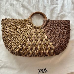 bolsa zara trancoso palha marrom 152718633?action_source=77124&ref=home_home&rsp=1&rspix=1