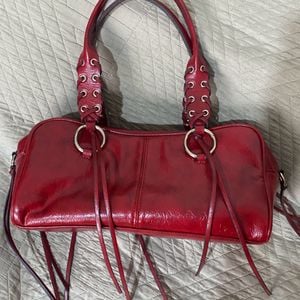bolsa zara vermelha craquelada 151632740?action_source=77124&ref=home_home&rsp=1&rspix=1