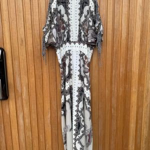 vestido estampado farm 131225645?action_source=67222&ref=home_home&rsp=1&rspix=1