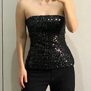 top corset tomara que caia brilhante de paete preto e cinza 146452608?action_source=73790&ref=home_home&rsp=1&rspix=1