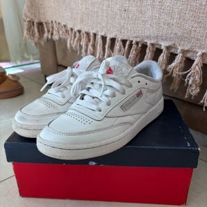 reebok club c classic branco 37 139524119?action_source=31946&ref=home_home&rsp=1&rspix=1