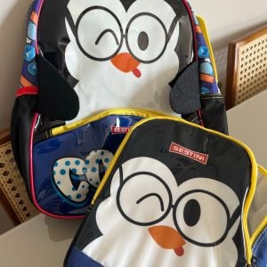 kit mochila e lancheira sestini 132617456?action_source=66794&ref=home_home&rsp=1&rspix=1