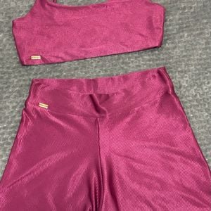conjunto fitness feminino m 147778292?action_source=75018&ref=home_home&rsp=1&rspix=1