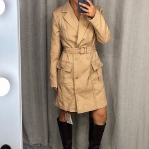 trench coat feminino bege m 144957600?action_source=31319&ref=home_home&rsp=1&rspix=1