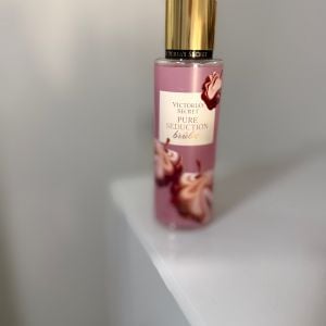 body splash victoria s secret pure seduction 151543236?action_source=76403&ref=home_home&rsp=1&rspix=1