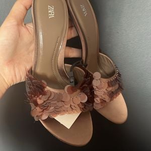 sandalia mule zara paetes marrom 36 152765904?action_source=77124&ref=home_home&rsp=1&rspix=1