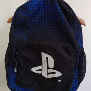 mochila playstation 117824596?action_source=66794&ref=home_home&rsp=1&rspix=1