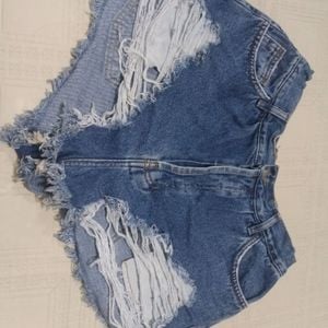 short jeans farm azul 38 148274150?action_source=76563&ref=home_home&rsp=1&rspix=1