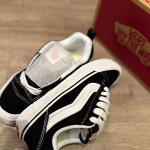 vans knu skool 123225857?action_source=31946&ref=home_home&rsp=1&rspix=1