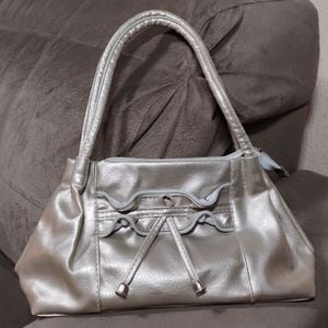 bolsa prata italiana pequena 114698161?action_source=67456&ref=home_home&rsp=1&rspix=1