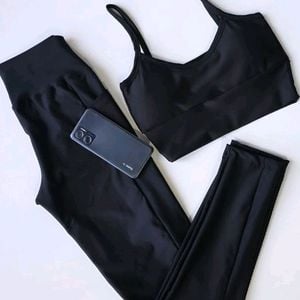 conjunto de academia feminino preto gg 147521989?action_source=75018&ref=home_home&rsp=1&rspix=1