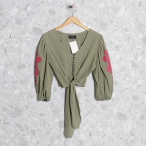 cropped verde corgie 148265373?action_source=75241&ref=home_home&rsp=1&rspix=1