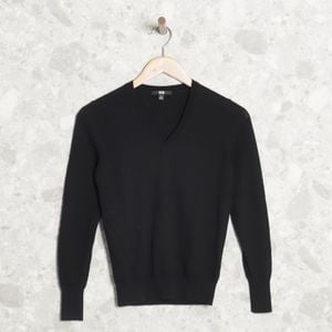 sueter preto uniqlo 147271037?action_source=75015&ref=home_home&rsp=1&rspix=1
