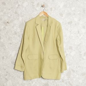 blazer linho verde manoock 144007021?action_source=72472&ref=home_home&rsp=1&rspix=1