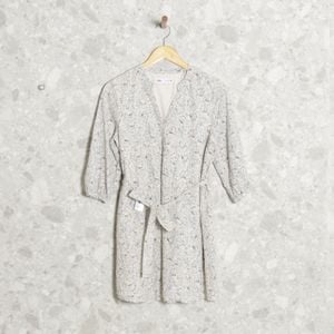 vestido off white floral zara 142801486?action_source=72668&ref=home_home&rsp=1&rspix=1