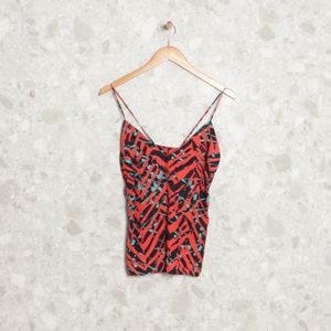 blusa vermelha animale 126670393?action_source=67289&ref=home_home&rsp=1&rspix=1