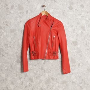 jaqueta vermelha eva 138735261?action_source=69532&ref=home_home&rsp=1&rspix=1