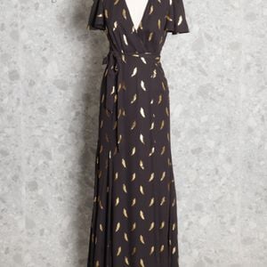 vestido preto abstrato tularosa 111406152?action_source=73427&ref=home_home&rsp=1&rspix=1