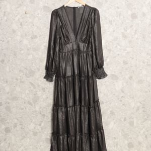 vestido preto ave rara 134876769?action_source=73427&ref=home_home&rsp=1&rspix=1
