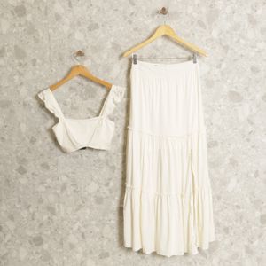 conjunto top e saia off white esmeral 131559736?action_source=69302&ref=home_enjoei_pro&rsp=1&rspix=1