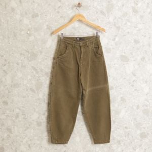 calca jeans verde zara 132153253?action_source=70754&ref=home_home&rsp=1&rspix=1