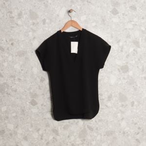 blusa preta zara 138836562?action_source=70853&ref=home_home&rsp=1&rspix=1