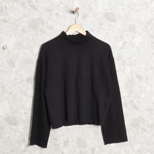 sueter preto zara 144902756?action_source=72472&ref=home_home&rsp=1&rspix=1