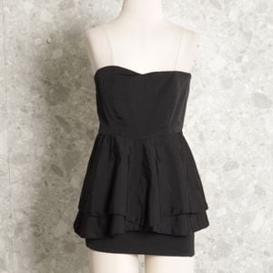 veswtido preto casa 1 128439562?action_source=69004&ref=home_home&rsp=1&rspix=1