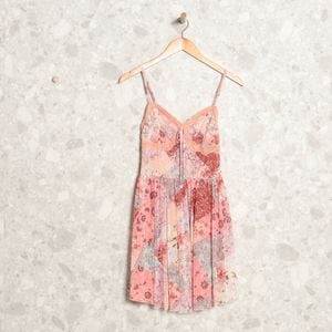vestido rosa floral shein 132583855?action_source=67322&ref=home_home&rsp=1&rspix=1