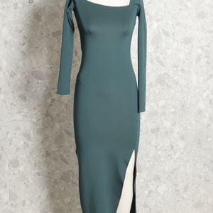 vestido verde zara 145231880?action_source=73397&ref=home_enjoei_pro&rsp=1&rspix=1