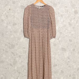 vestido bege abstrata animale 135357951?action_source=68547&ref=home_home&rsp=1&rspix=1