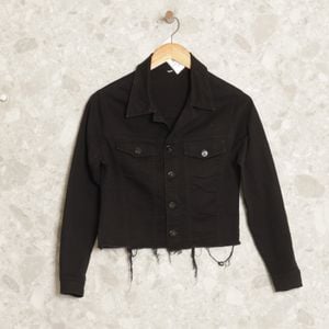 jaqueta jeans preta 146212966?action_source=75968&ref=home_home&rsp=1&rspix=1