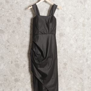 vestido preto 125988503?action_source=67322&ref=home_home&rsp=1&rspix=1